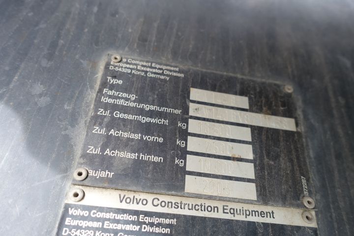 680391-19 Wheeled excavator Volvo EW 140 B