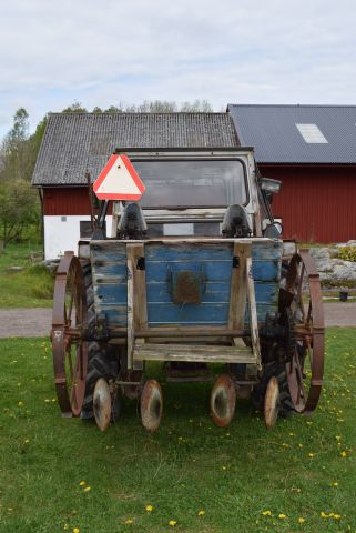 680396-5 Tractor Massey Ferguson 135 (8751h) - 1979