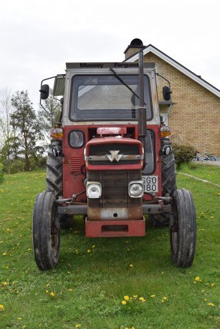 680396-9 Tractor Massey Ferguson 135 (8751h) - 1979