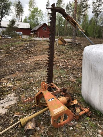680396-42 Tractor Massey Ferguson 135 (8751h) - 1979