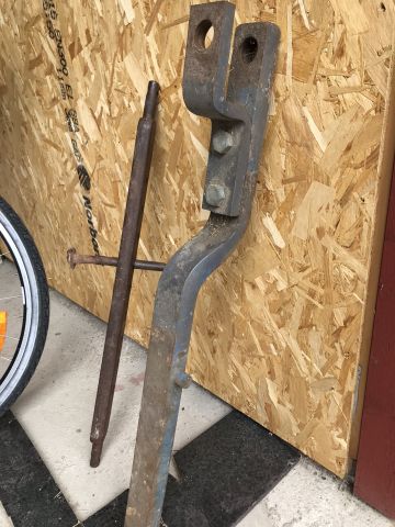 680396-46 Tractor Massey Ferguson 135 (8751h) - 1979