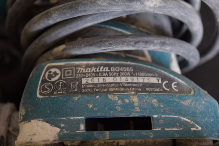 668309-3 Grinder Makita BO4565