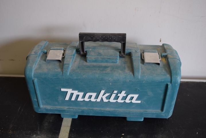 668309-4 Grinder Makita BO4565