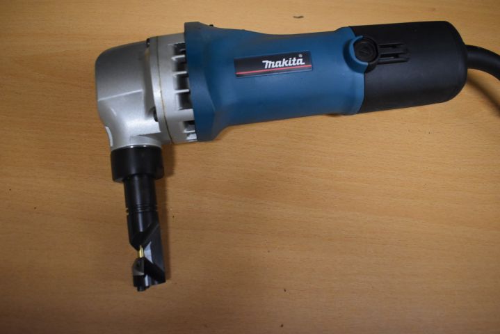 570933-3 Nibbler from Makita - JN1601