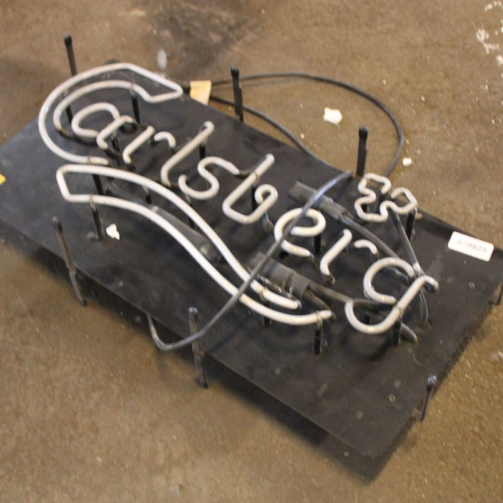 Neon sign Carlsberg (65x34cm)