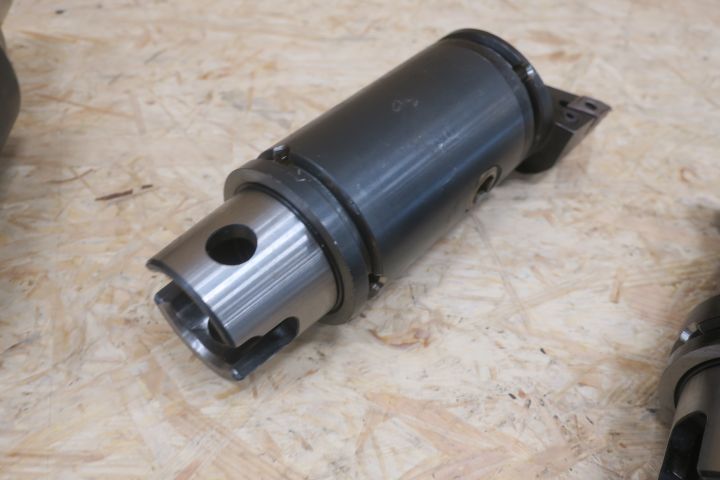 680843-5 3 turning tools KM63