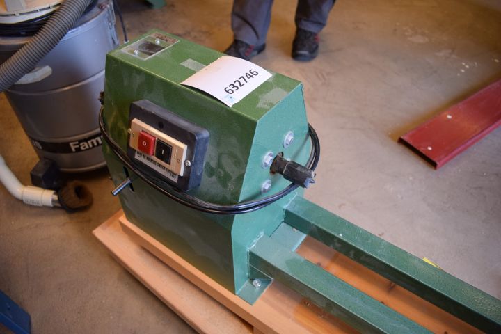 632746-5 Wood turning Clas Ohlson 1000 40-2900, with accessories