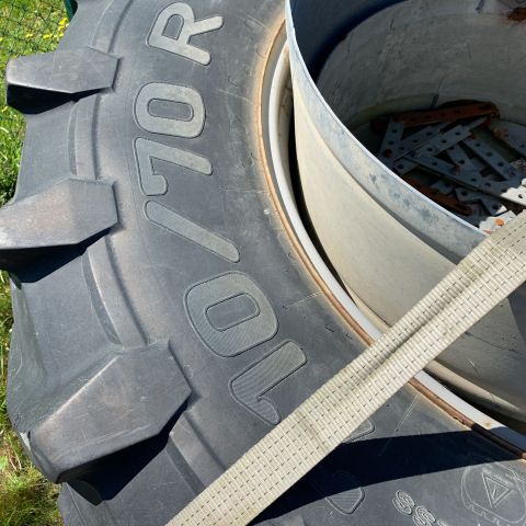 674044-3 Pirelli TM 900 High Power Tractor Tires