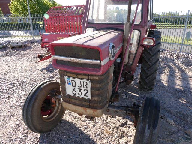 680256-4 Tractor Massey Ferguson 165 -1966
