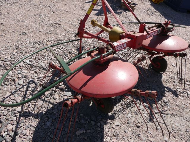 680292-1 Tedder Fella UH 320 D