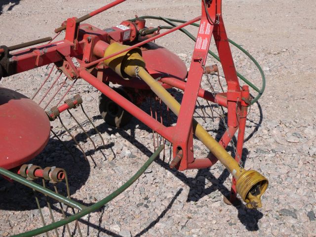 680292-9 Tedder Fella UH 320 D