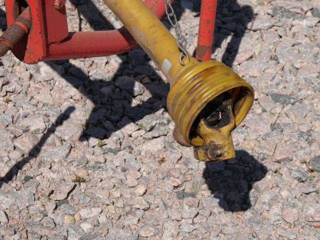 680292-11 Tedder Fella UH 320 D