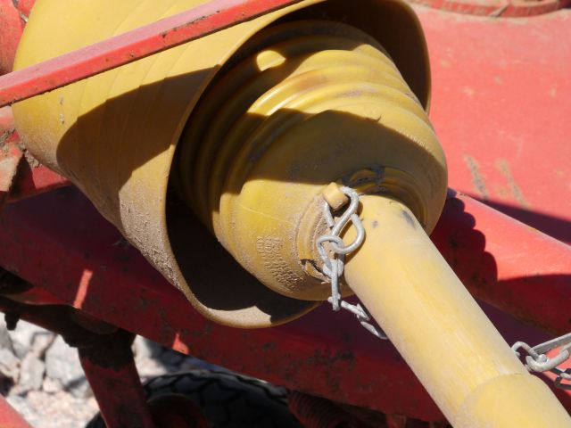 680292-12 Tedder Fella UH 320 D