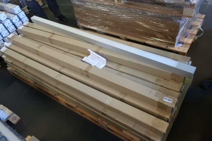 651939-1 40 pendant luminaire, Fagerhult Notor 60 special, LED