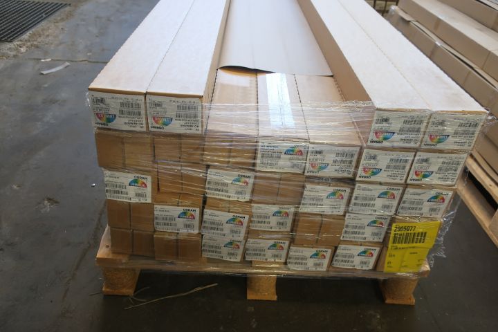 651949-5 Pallet with fluorescent lamps, Osram Lumilux HO 49W 840