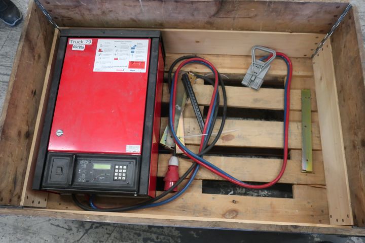 651986-1 Truck Charger, Logic BTM 24/150