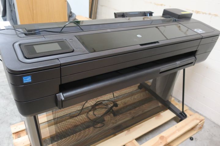 628888-7 Large Format Printer, HP DesignJet T730
