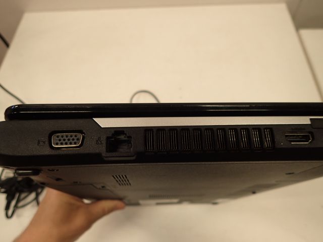 519585-9 Fujitsu Lifebook A Series Laptop