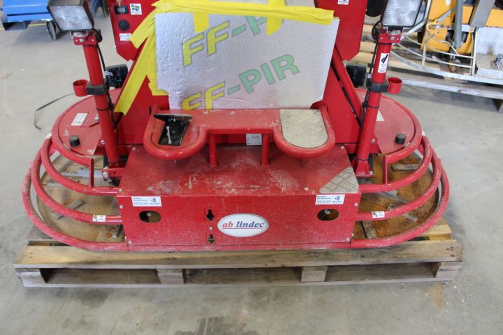 681029-8 Equipable glider Lindec LC900H -2018