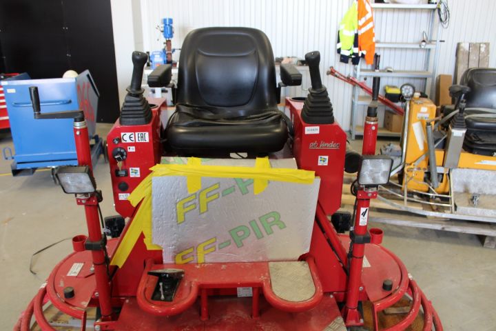 681029-3 Equipable glider Lindec LC900H -2018