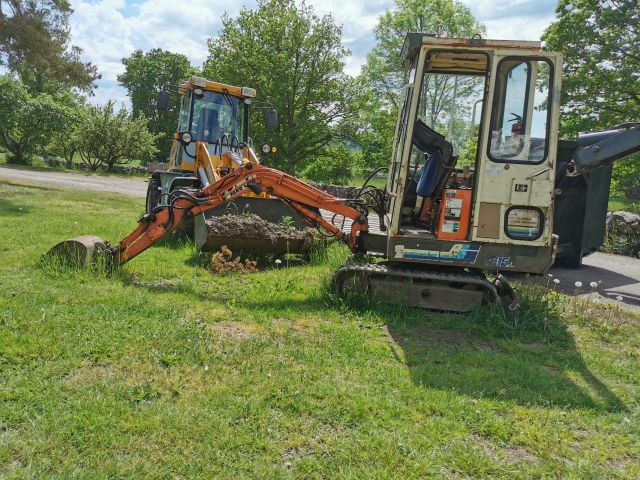 686921-2 Excavator Takeuchi TB 15 1.2 tons (4265h) - 1990