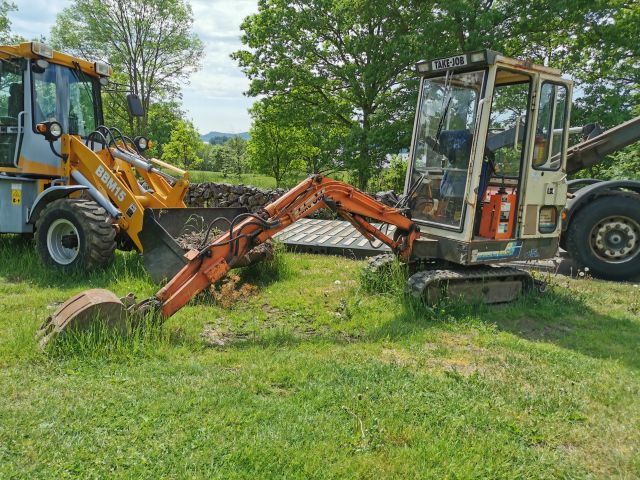 686921-1 Excavator Takeuchi TB 15 1.2 tons (4265h) - 1990