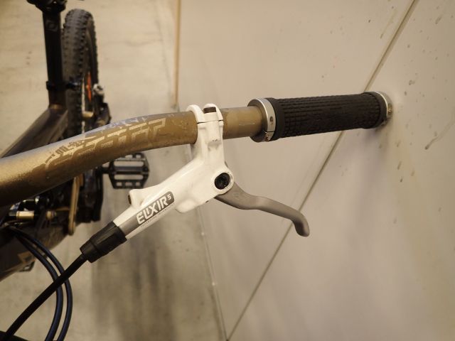 519734-18 Scott Voltage FR20 Downhill Bike