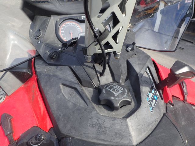 621254-13 Lynx Yeti 550 Reg: YAC460