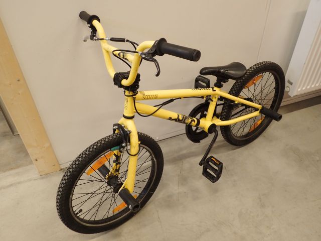 519738-26 BMX Bicycle Scott Volt-X 40