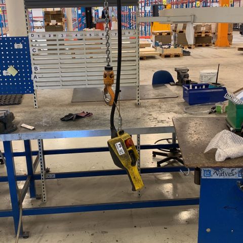 668961-5 Travers with chain hoist PMH 250kg