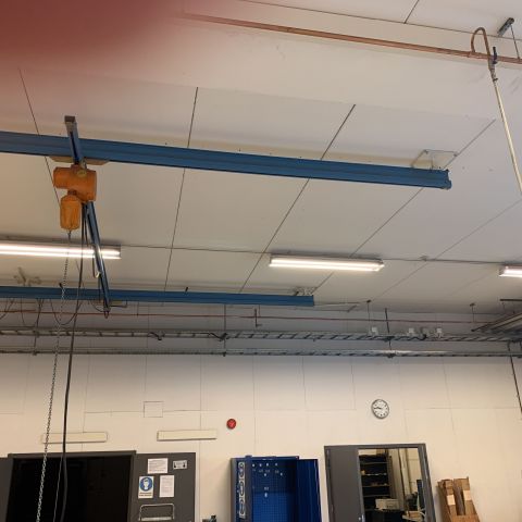 668961-6 Travers with chain hoist PMH 250kg