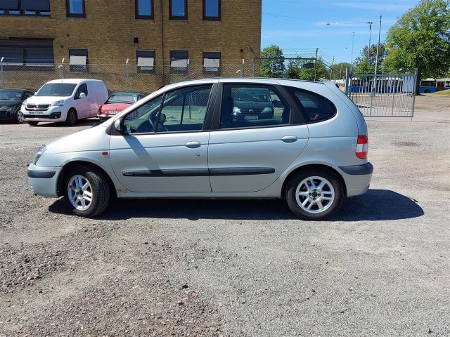 679424-8 Renault Scénic 1.6 Auto 1 Owner (9590mil) TYS 297 -2002