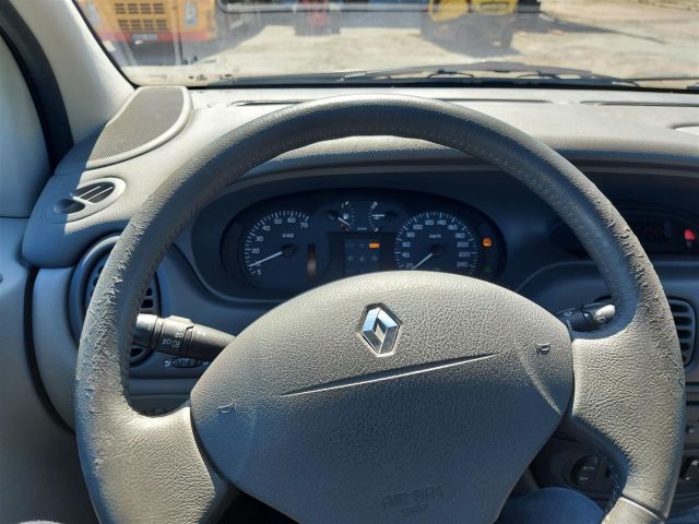 679424-55 Renault Scénic 1.6 Auto 1 Owner (9590mil) TYS 297 -2002