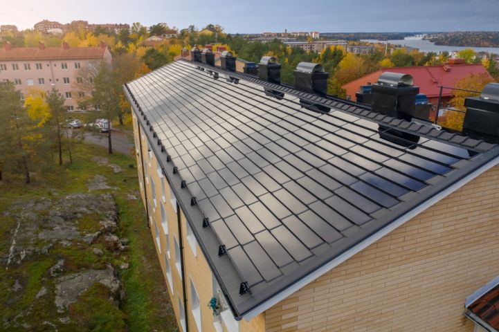 Solar panels SolTech Energy ShingEl (80 pcs, 1200x300mm / piece, 40W ...