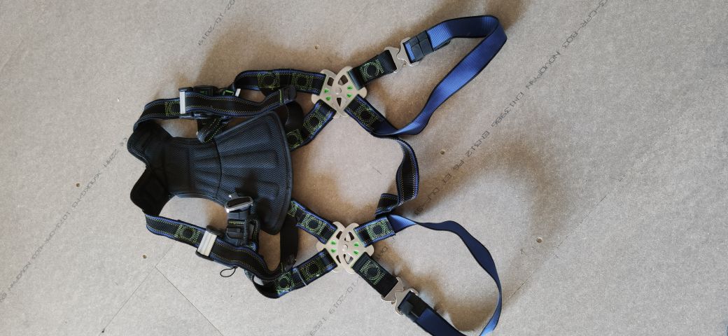 570838-6 Fallskyddsblock med sele