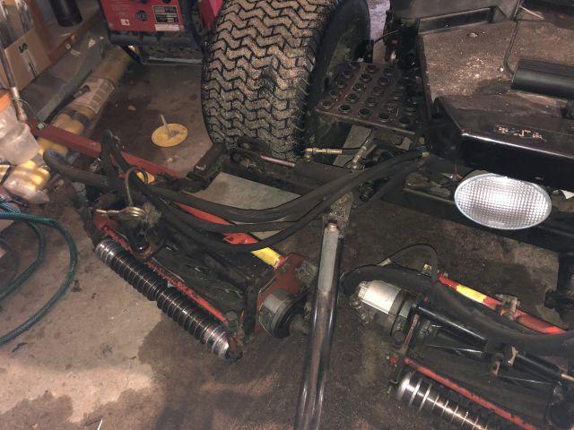 480082-6 Jacobsen LF3800 4wd fairway mower