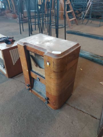 679768-4 Older stereo Radiomarelli Assab