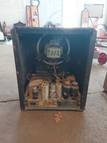 679768-6 Older stereo Radiomarelli Assab