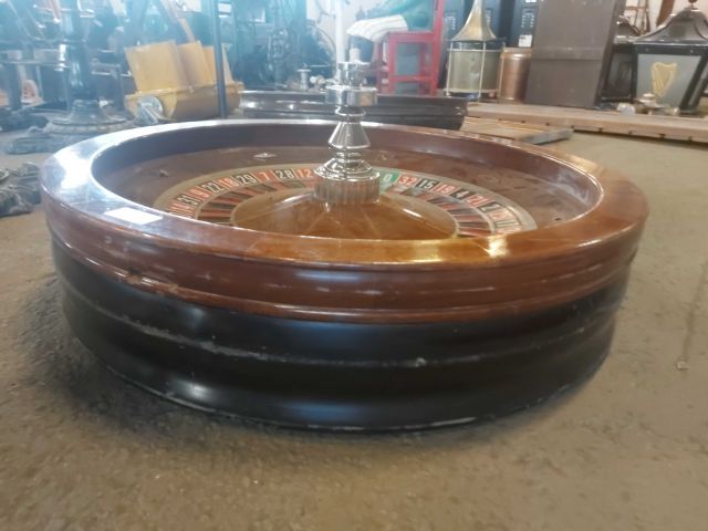 679781-5 Roulette wheel 82cm in diameter