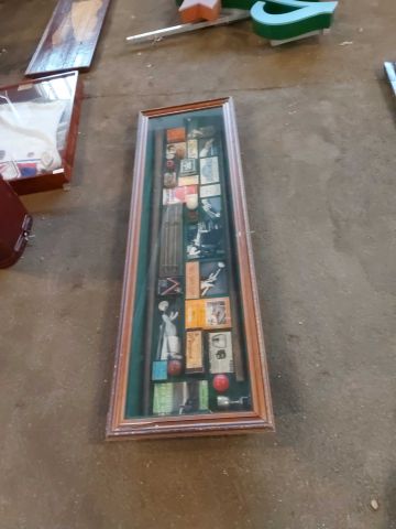 679217-3 Billboard with billiards memorabilia (160x12x50cm)