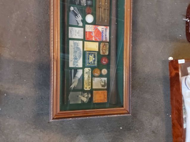 679217-6 Billboard with billiards memorabilia (160x12x50cm)