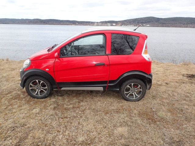 527676-1 Microcar M.Go Highlander