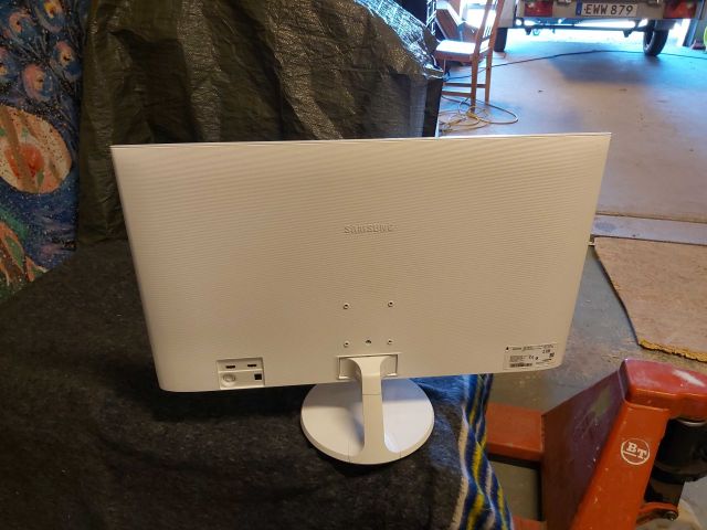 578276-4 Large screen Samsung 32 "SF351 series