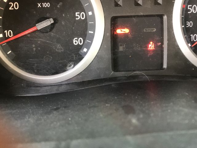 690441-20 Nissan Primastar 2.0 Dci minibus 9 people BXP 939