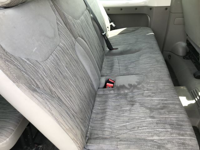 690441-25 Nissan Primastar 2.0 Dci minibus 9 people BXP 939