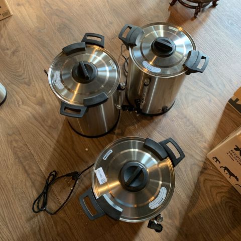 669605-7 Tea dispensers 3 pcs