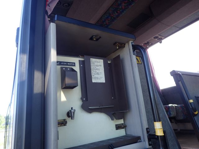 621259-18 Bus Scania regnr CLT026