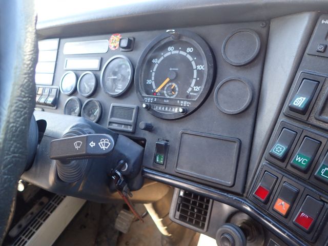 621259-23 Bus Scania regnr CLT026