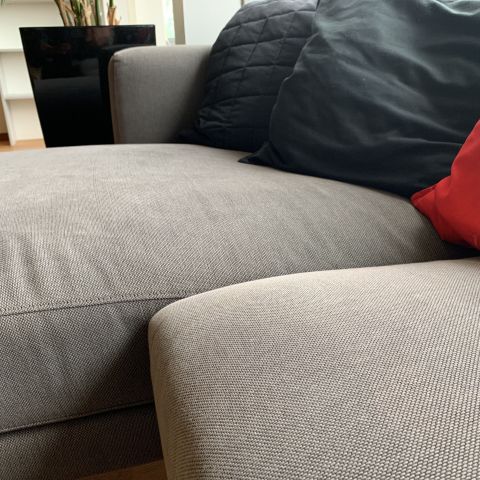 676201-9 Corner sofa with chaise longue, table and seat puff