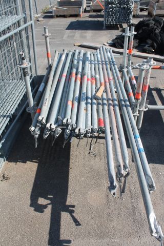 660195-7 Two hedges with horizontal bar and horizontal bar, diagonal bar Layher and Monzon approx. 30-35